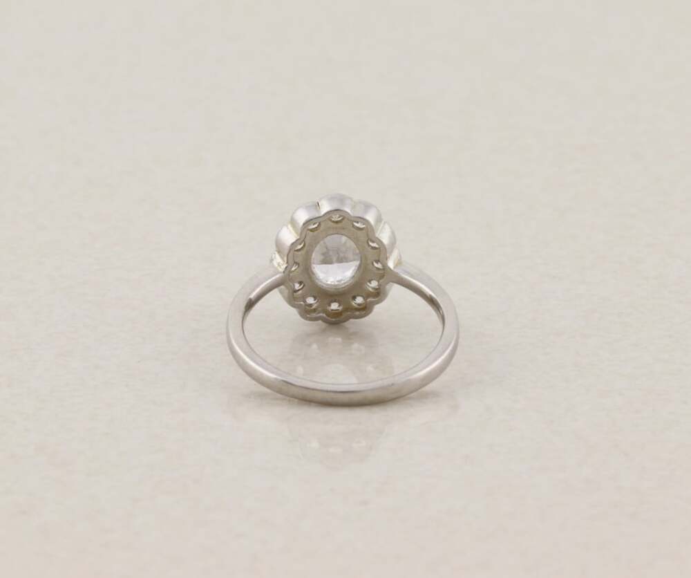 Sterling Silver Sparkly Cubic Zirconia Halo Ring Size 6 1/4 Woman Teen Child - Picture 6 of 7